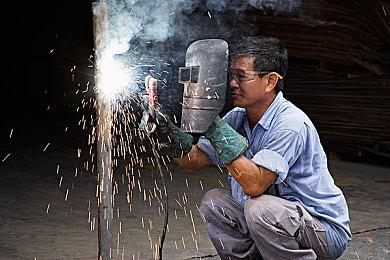 《幽灵线：东京》游戏和现实世界对比视频